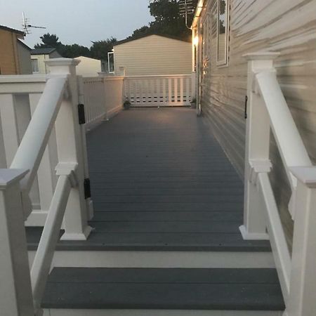 Westerley Cove Lymington Exterior foto
