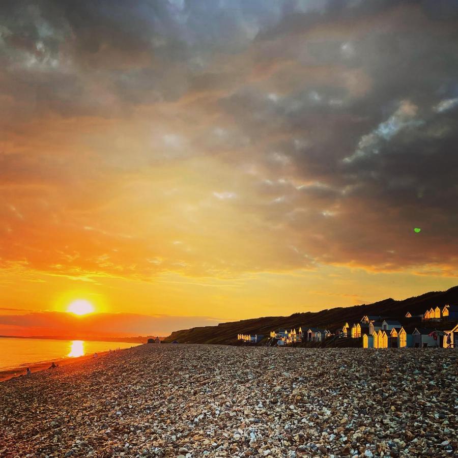 Westerley Cove Lymington Exterior foto