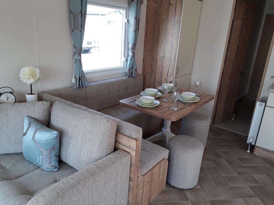 Westerley Cove Lymington Exterior foto