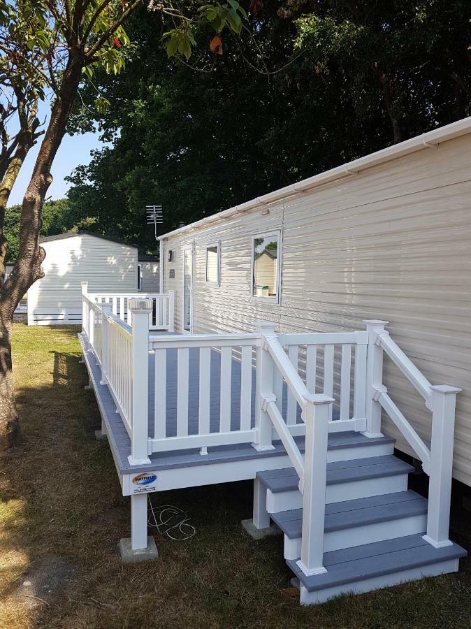 Westerley Cove Lymington Exterior foto
