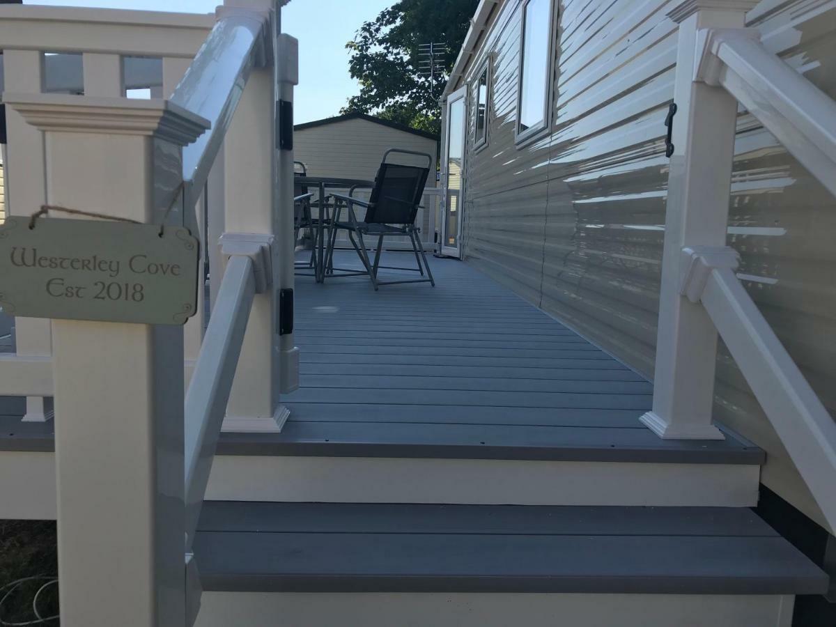 Westerley Cove Lymington Exterior foto
